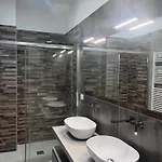 Del Centro *
