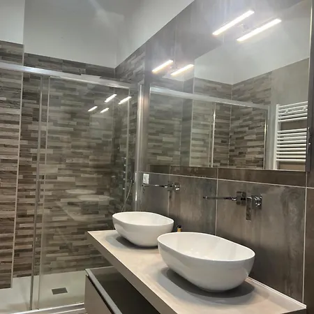 Del Centro Apartment